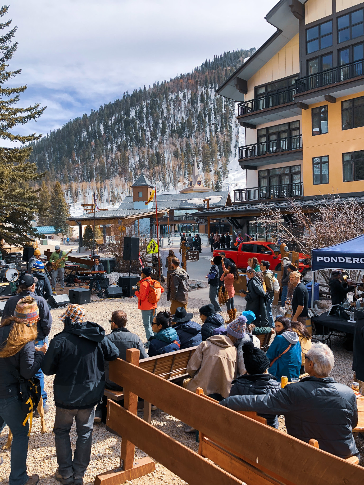 Der Party! End of Ski Season Finale Celebration! Live Taos Events